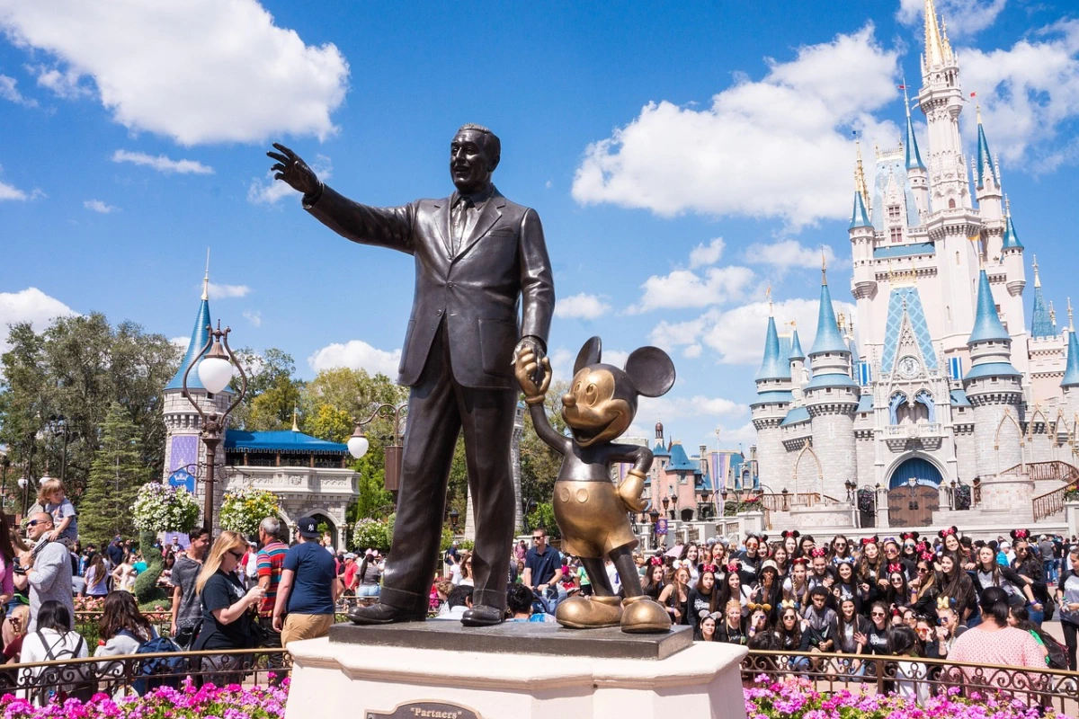 Disneyland assume