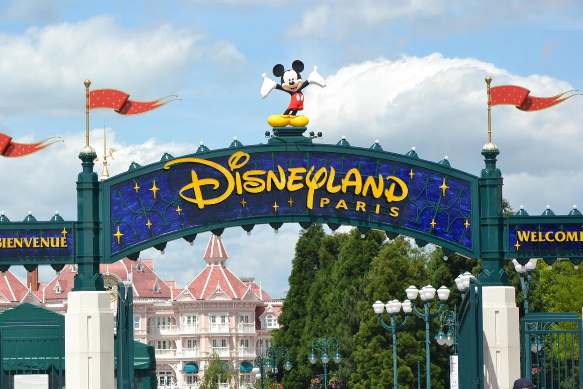 Disneyland assume