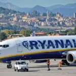 Novità clamorosa Ryanair: lavoro per centinaia di persone e nuovi collegamenti