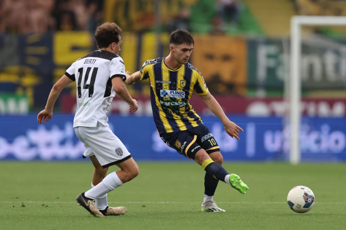 Serie B, la Juve Stabia svela le scelte tattiche decisive in vista del big match. Tutti i cambi di formazione (2)